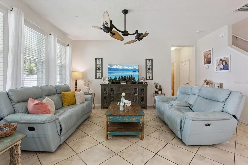2514 PLUMADORE DRIVE Grand Island, FL 32735