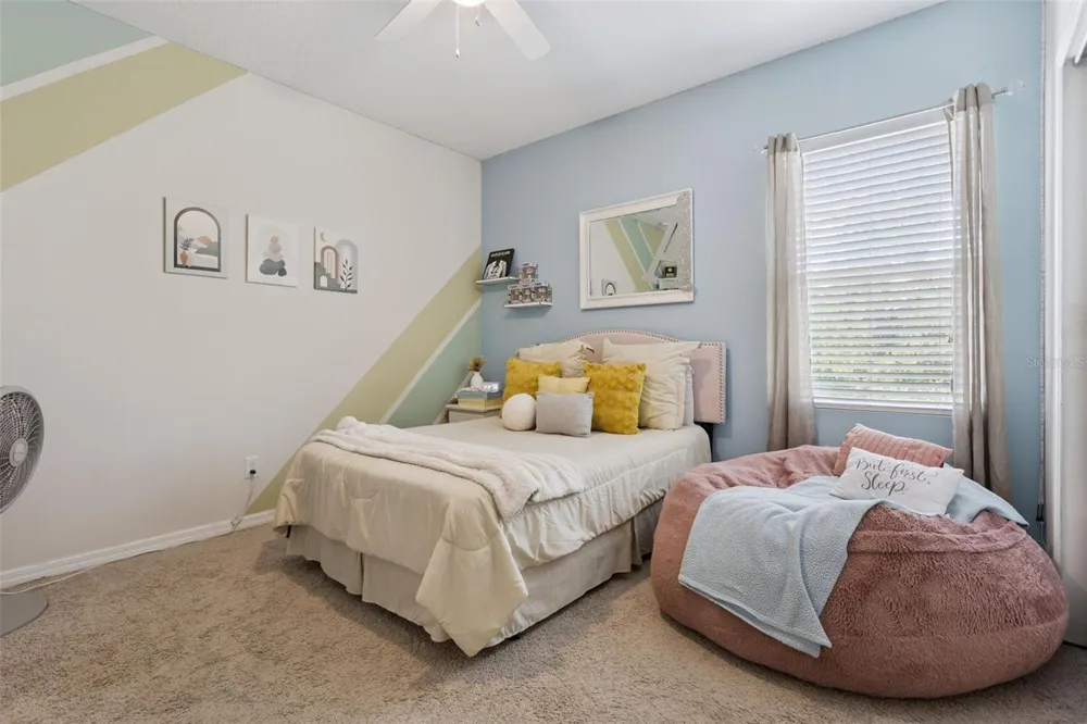 2514 PLUMADORE DRIVE Grand Island, FL 32735