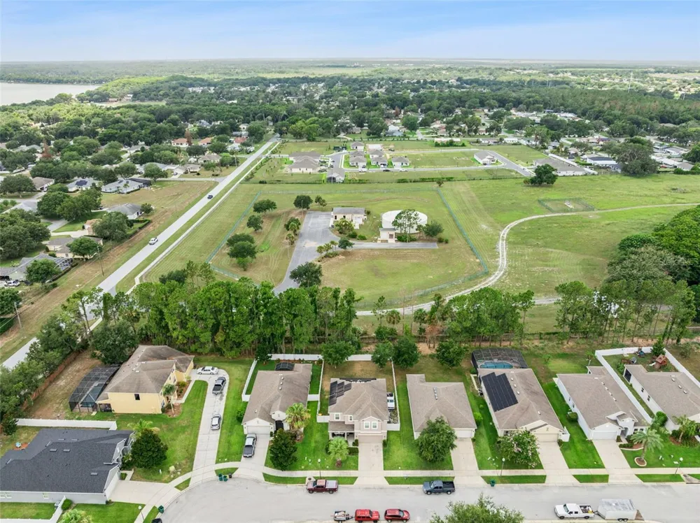 2514 PLUMADORE DRIVE Grand Island, FL 32735