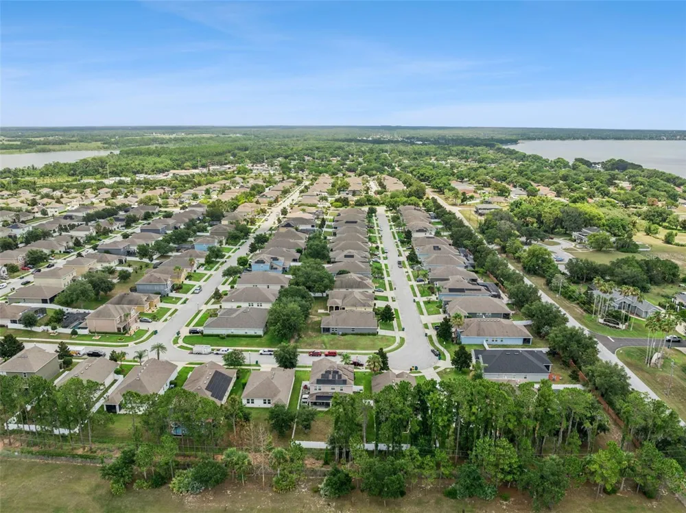 2514 PLUMADORE DRIVE Grand Island, FL 32735