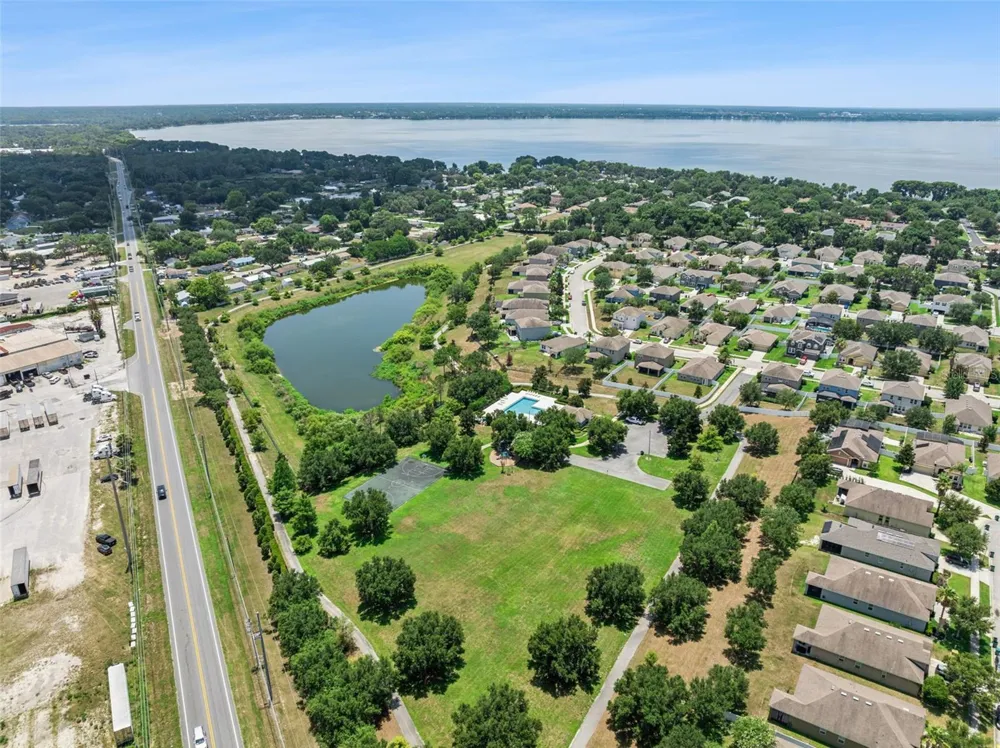 2514 PLUMADORE DRIVE Grand Island, FL 32735