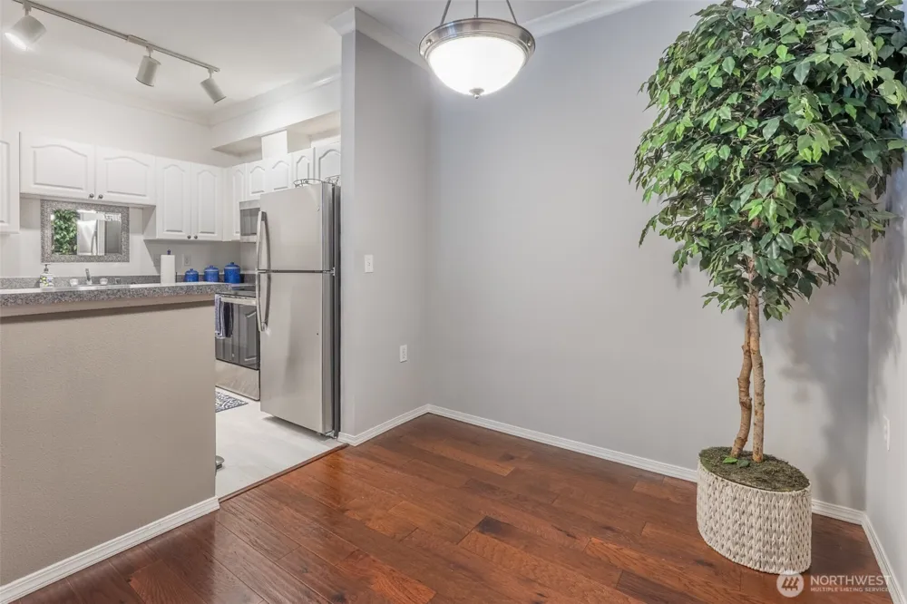 801 Rainier Avenue #F231 Renton, WA 98057