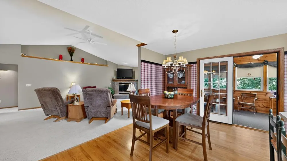 26 Garden Court Lake City, MN 55041