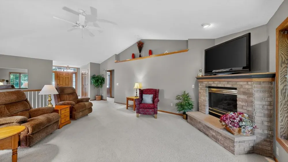 26 Garden Court Lake City, MN 55041