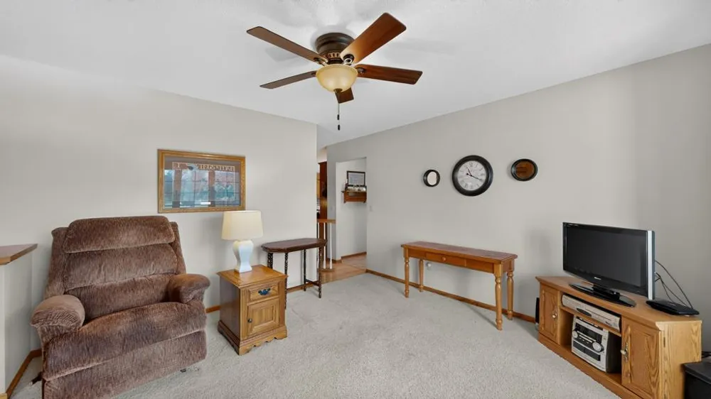 26 Garden Court Lake City, MN 55041