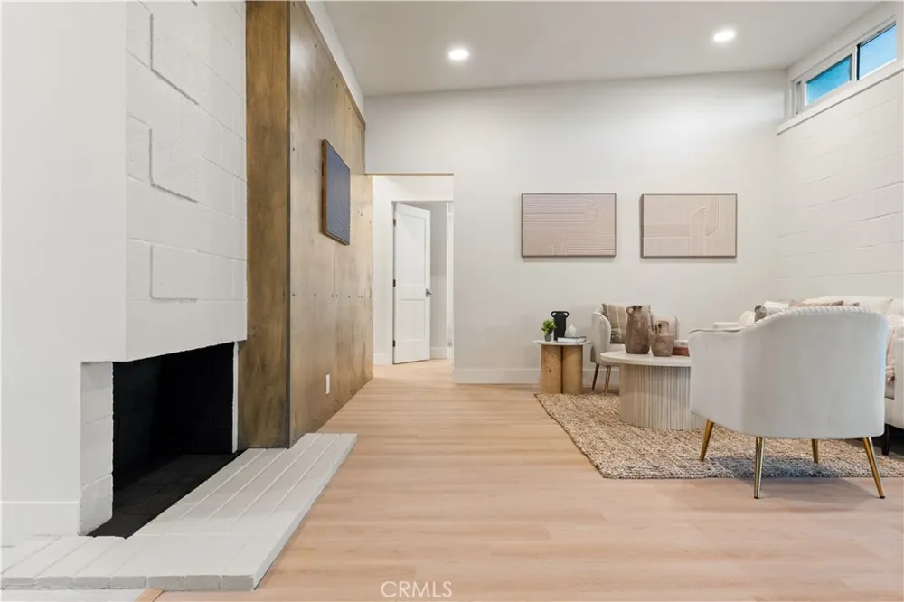 530 W Elm Avenue Fullerton, CA 92832