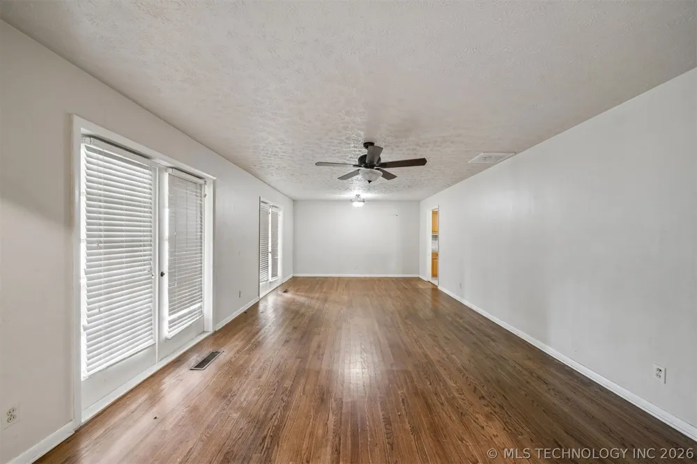 306 E 16th Street Claremore, OK 74017