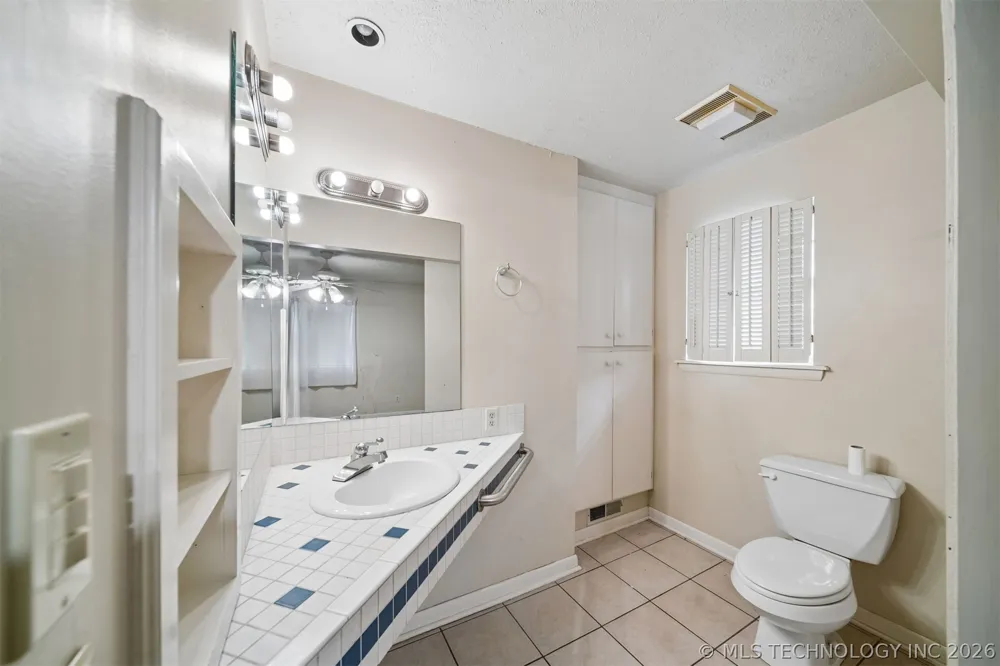 306 E 16th Street Claremore, OK 74017