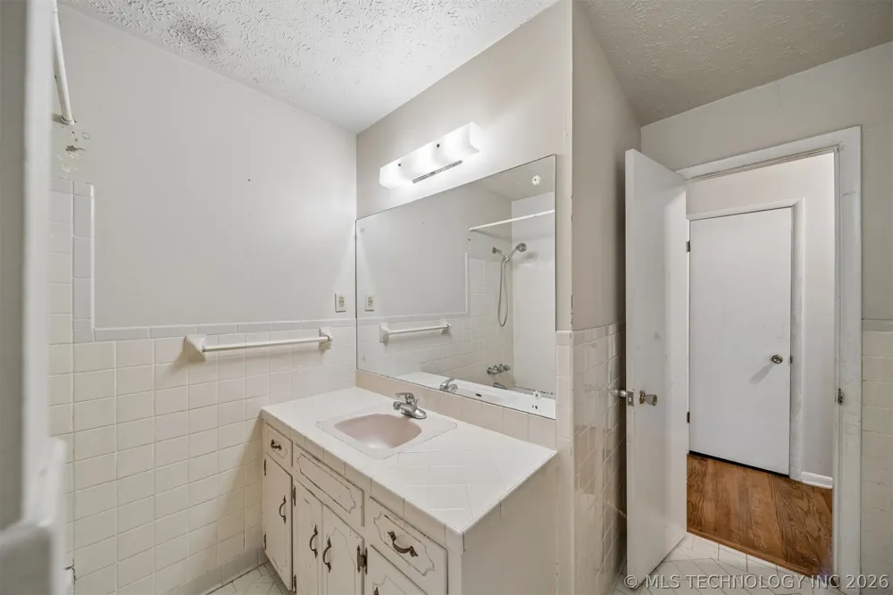 306 E 16th Street Claremore, OK 74017
