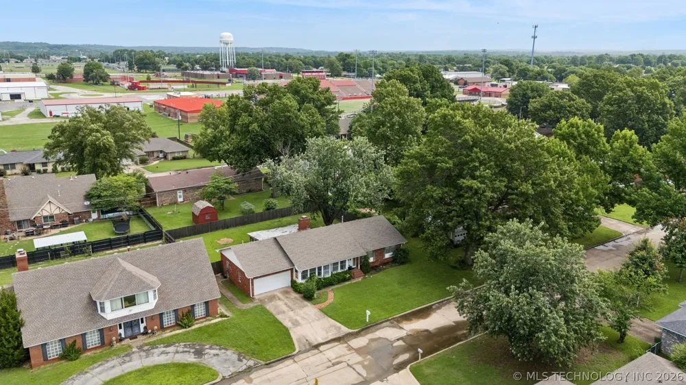 306 E 16th Street Claremore, OK 74017