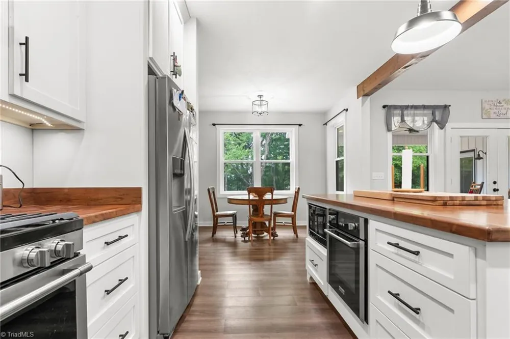 287 Wolfe Road Sparta, NC 28675