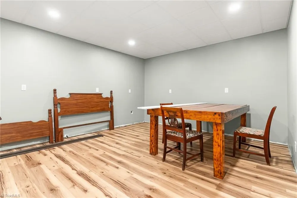 287 Wolfe Road Sparta, NC 28675
