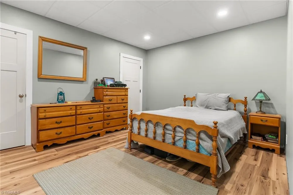 287 Wolfe Road Sparta, NC 28675