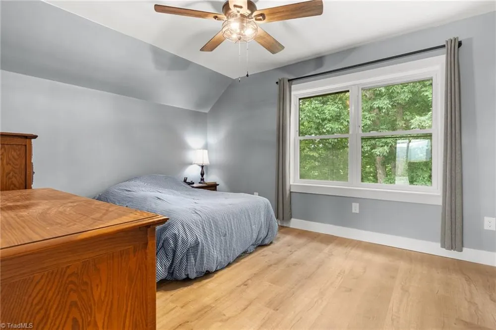 287 Wolfe Road Sparta, NC 28675