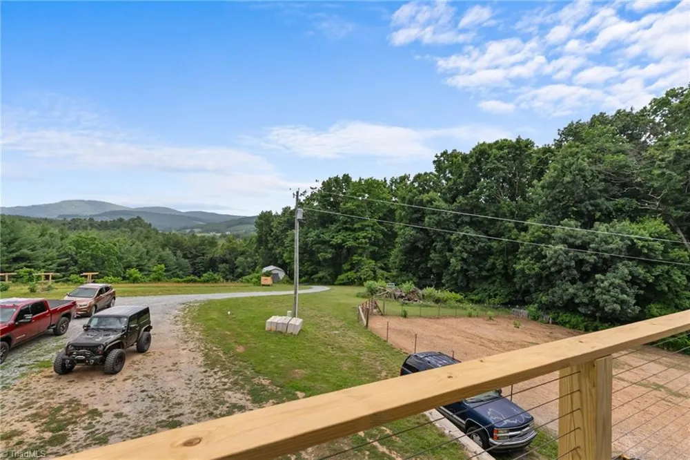 287 Wolfe Road Sparta, NC 28675