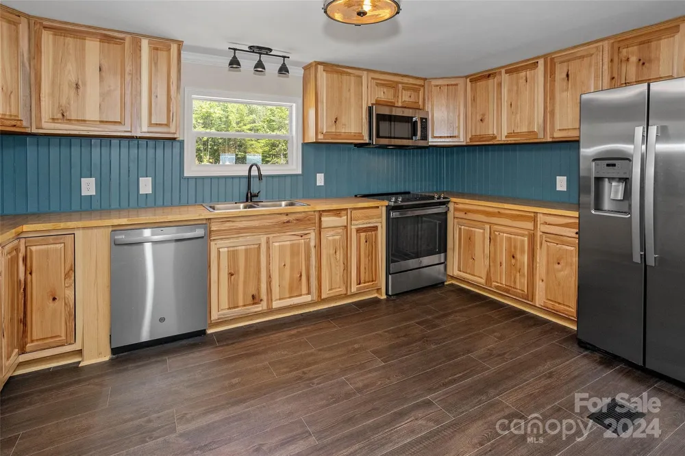 290 Boland Drive Lake Lure, NC 28746