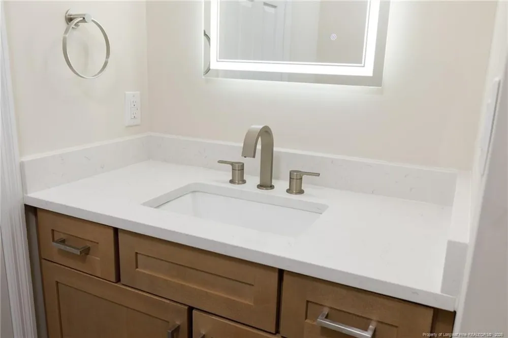 3516 Niagara Carthage Road Whispering Pines, NC 28327