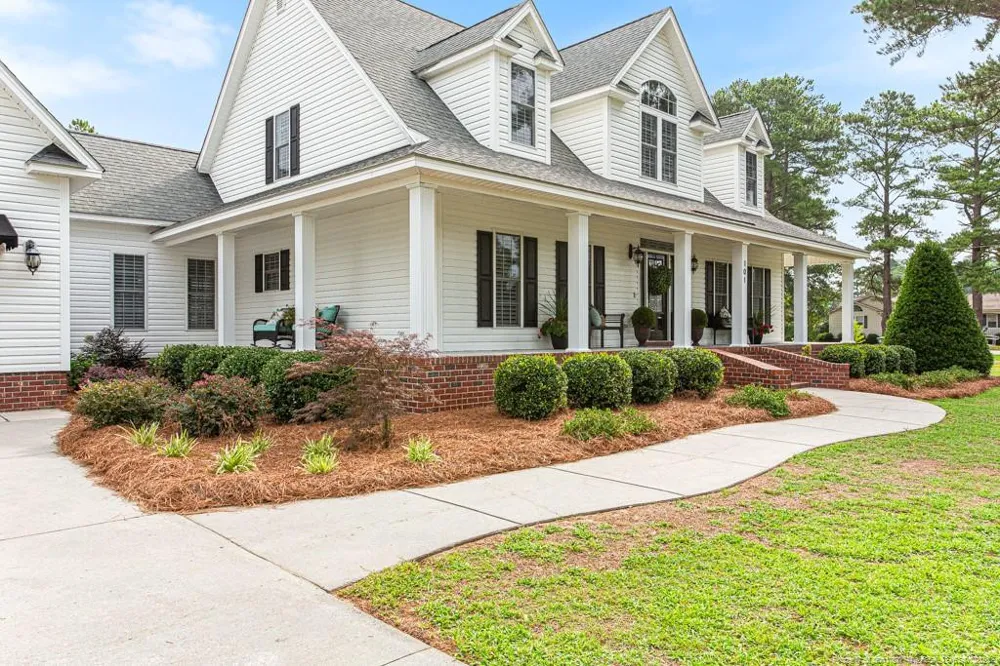 101 E Royal Street Salemburg, NC 28385