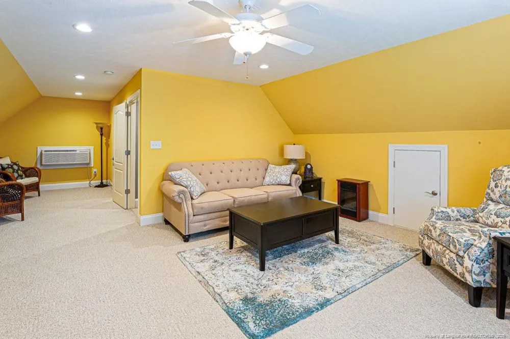 101 E Royal Street Salemburg, NC 28385