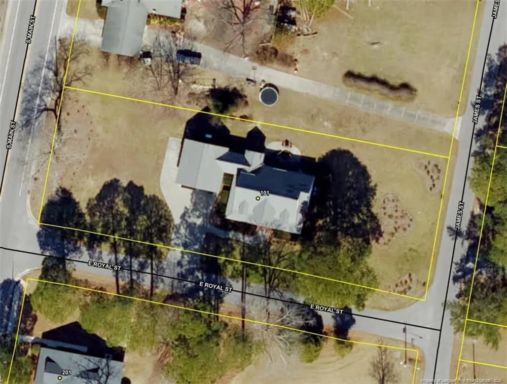 101 E Royal Street Salemburg, NC 28385