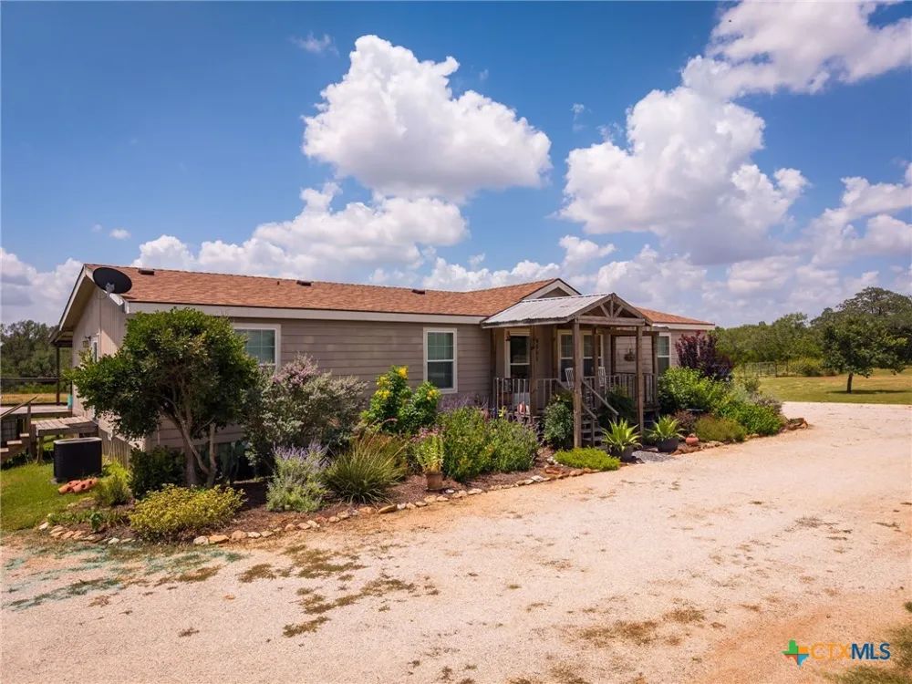 4567 Luther Road Seguin, TX 78155
