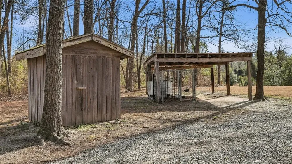10765 Barker Ten Mile Road St. Pauls, NC 28384