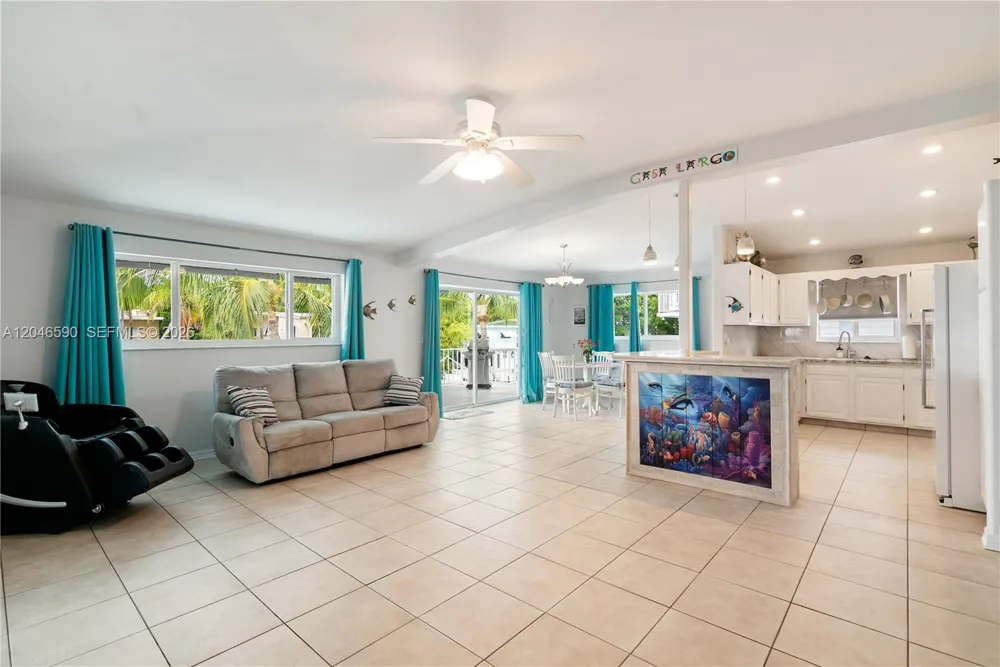 1210 Cactus St Key Largo, FL 33037