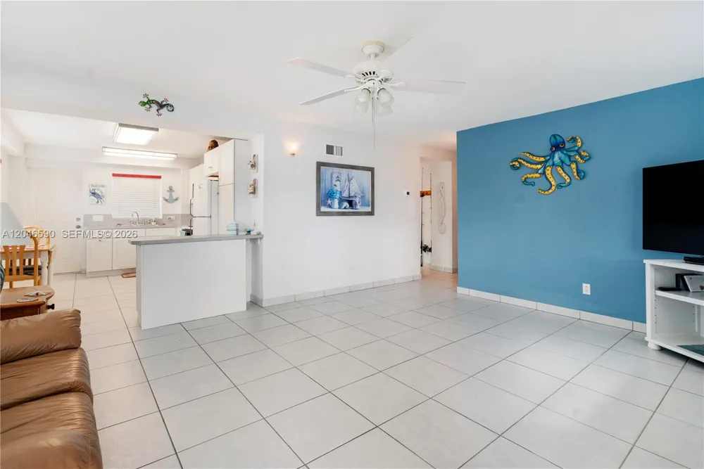 1210 Cactus St Key Largo, FL 33037