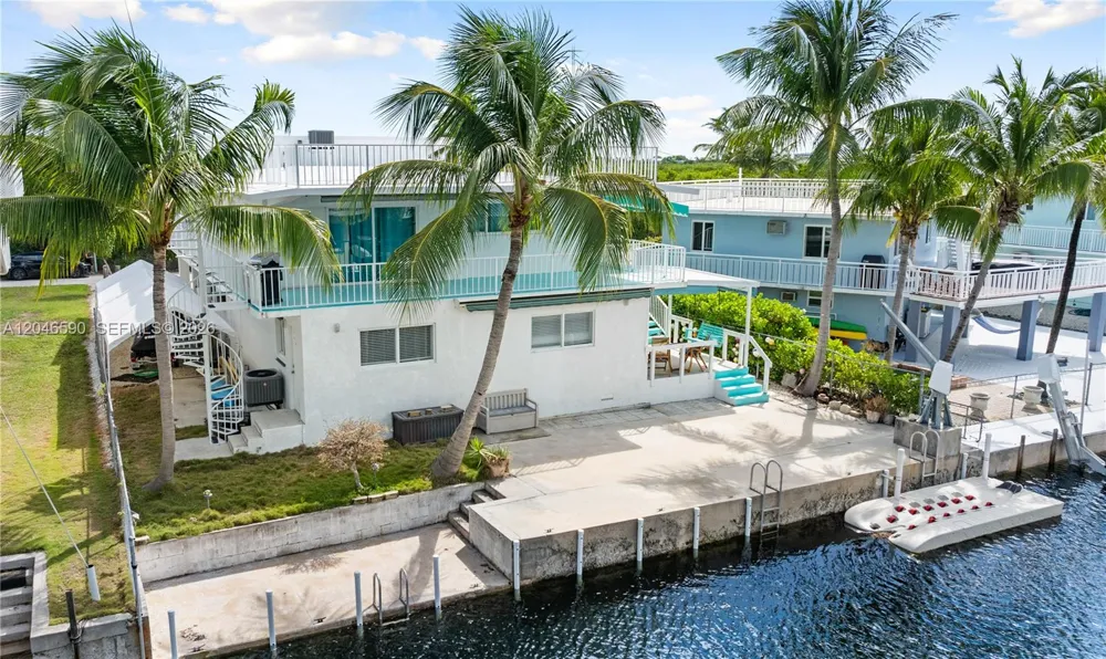 1210 Cactus St Key Largo, FL 33037
