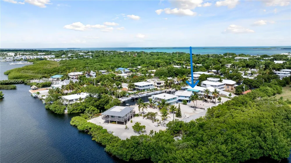 1210 Cactus St Key Largo, FL 33037