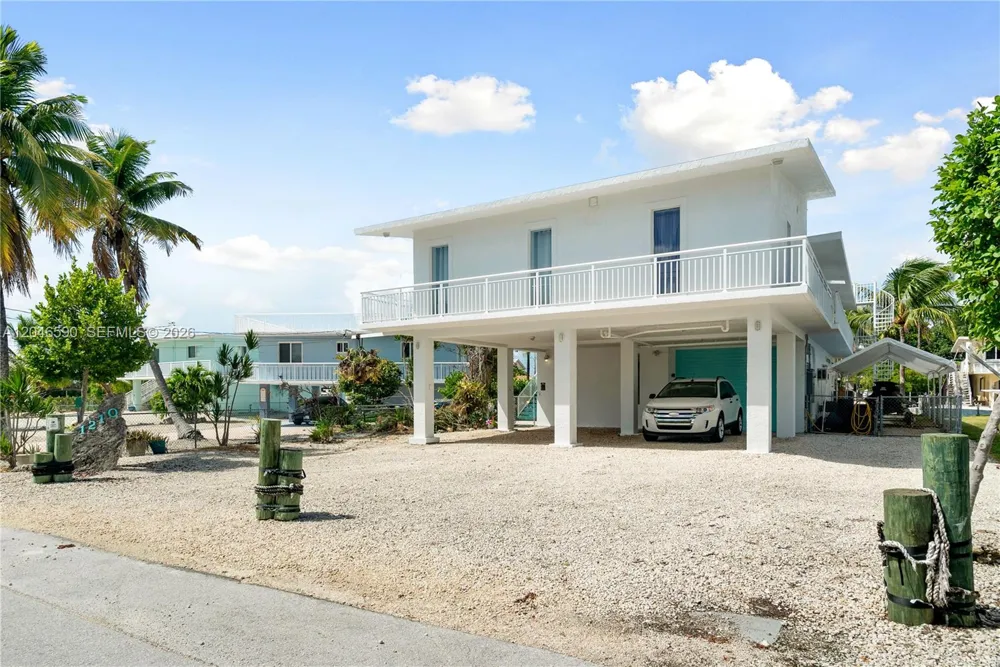 1210 Cactus St Key Largo, FL 33037