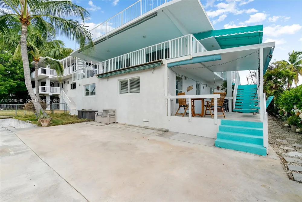 1210 Cactus St Key Largo, FL 33037