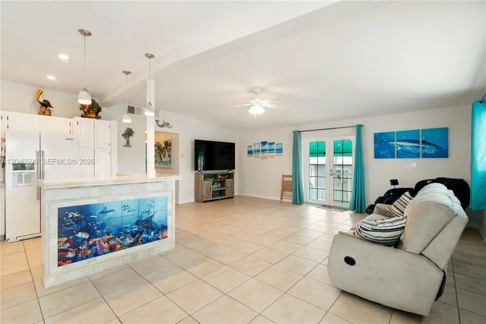 1210 Cactus St Key Largo, FL 33037
