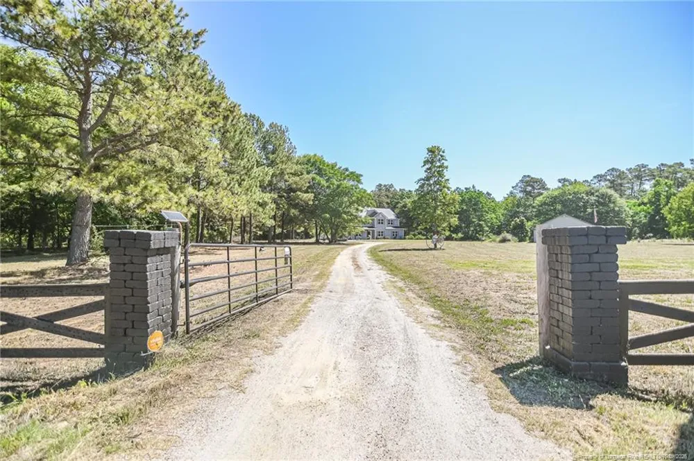 21181 Traders Road Laurel Hill, NC 28351