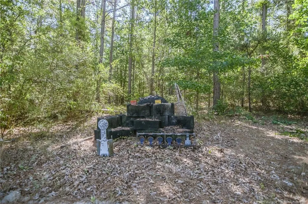 21181 Traders Road Laurel Hill, NC 28351