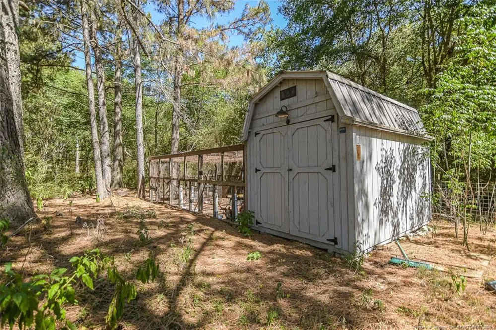 21181 Traders Road Laurel Hill, NC 28351