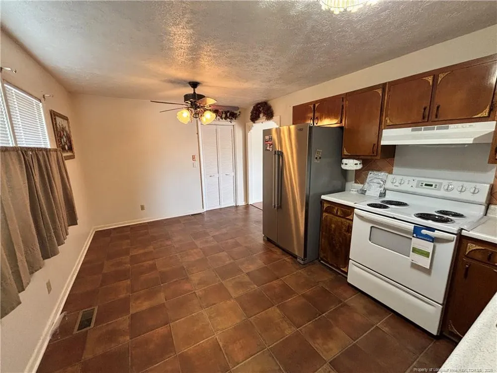 3241 Vardaman Avenue Hope Mills, NC 28348