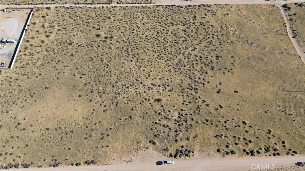 2 Little Teepee Road Apple Valley, CA 92307