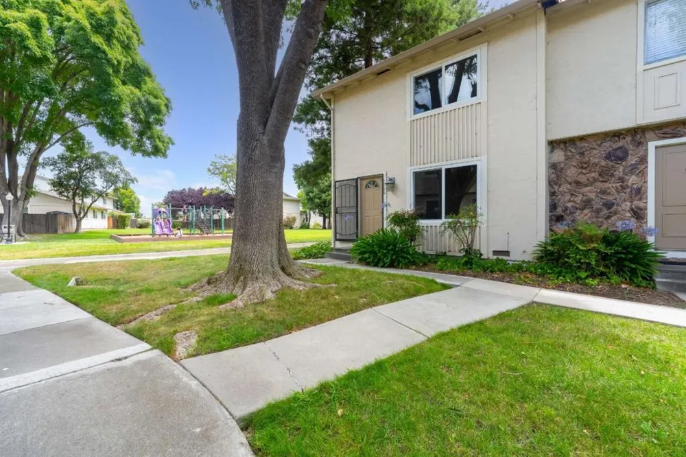 3696 Woodbine Way Pleasanton, CA 94588
