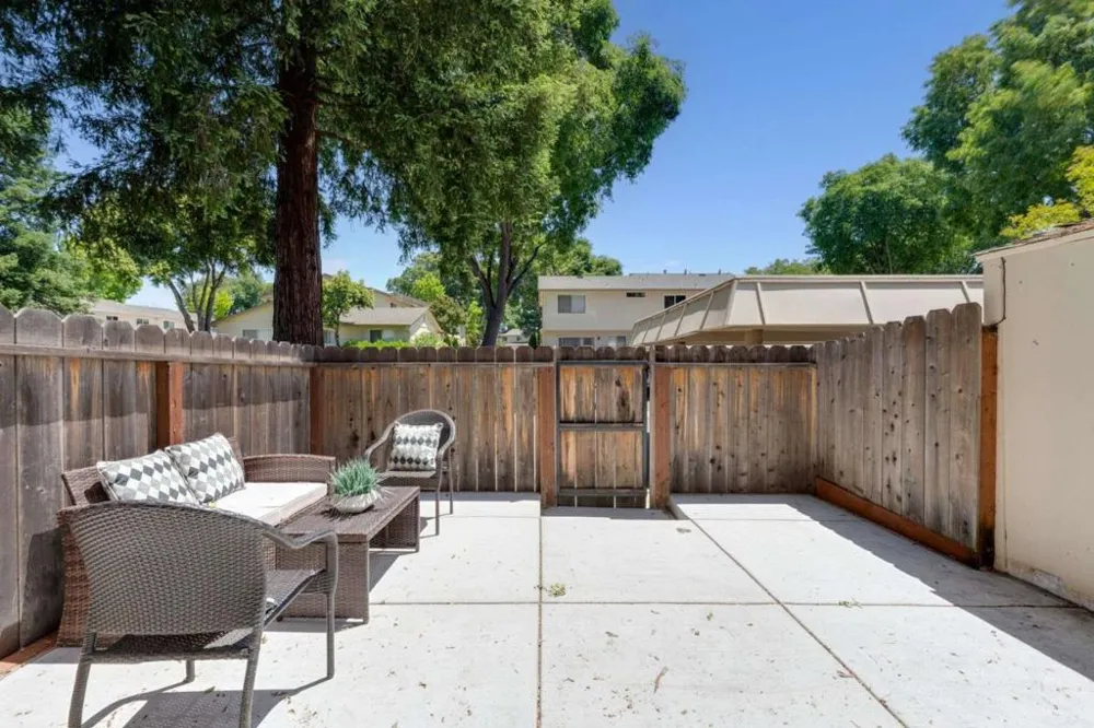3696 Woodbine Way Pleasanton, CA 94588