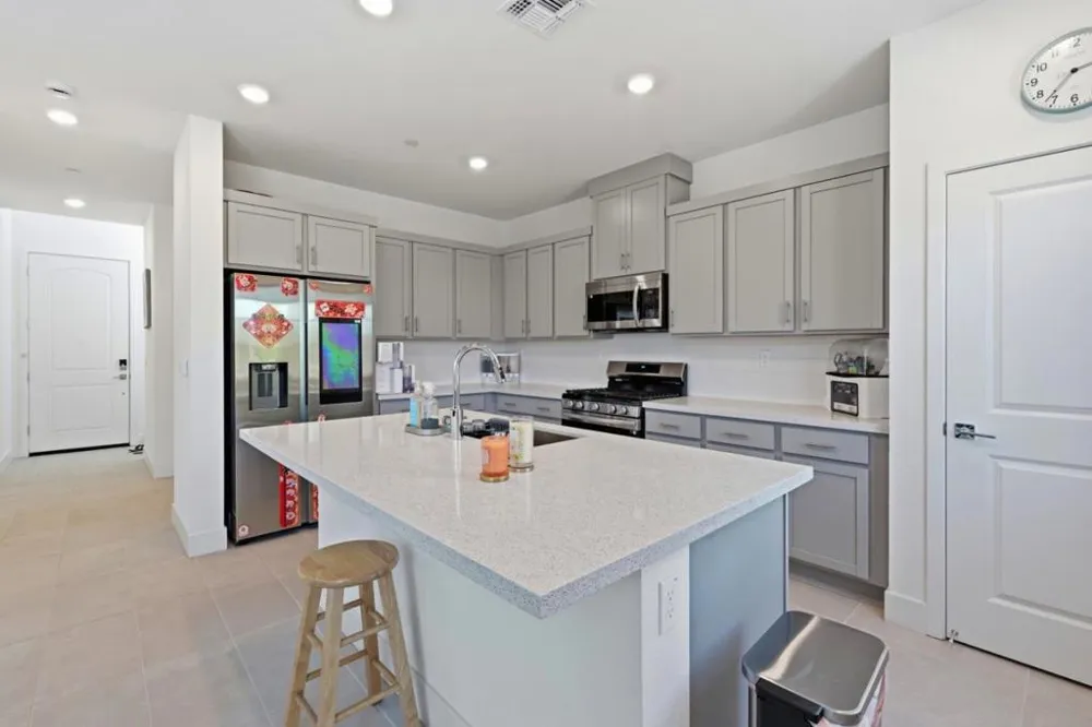 2116 Willa Grace Avenue Manteca, CA 95337
