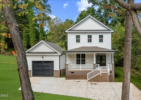 106 Sherwood Lane