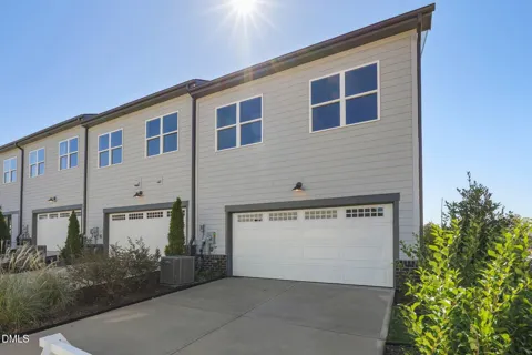 147 Parkland Drive