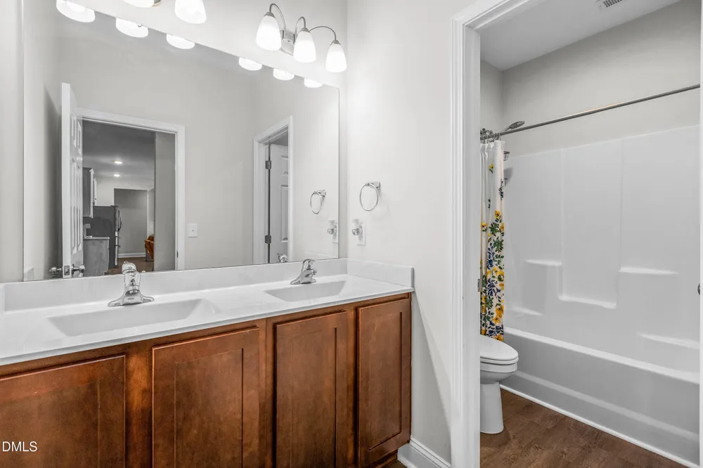 8395 White Oak Farm Road Cedar Grove, NC 27231