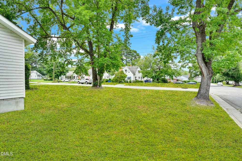 404 S Ash Street Greenville, NC 27858