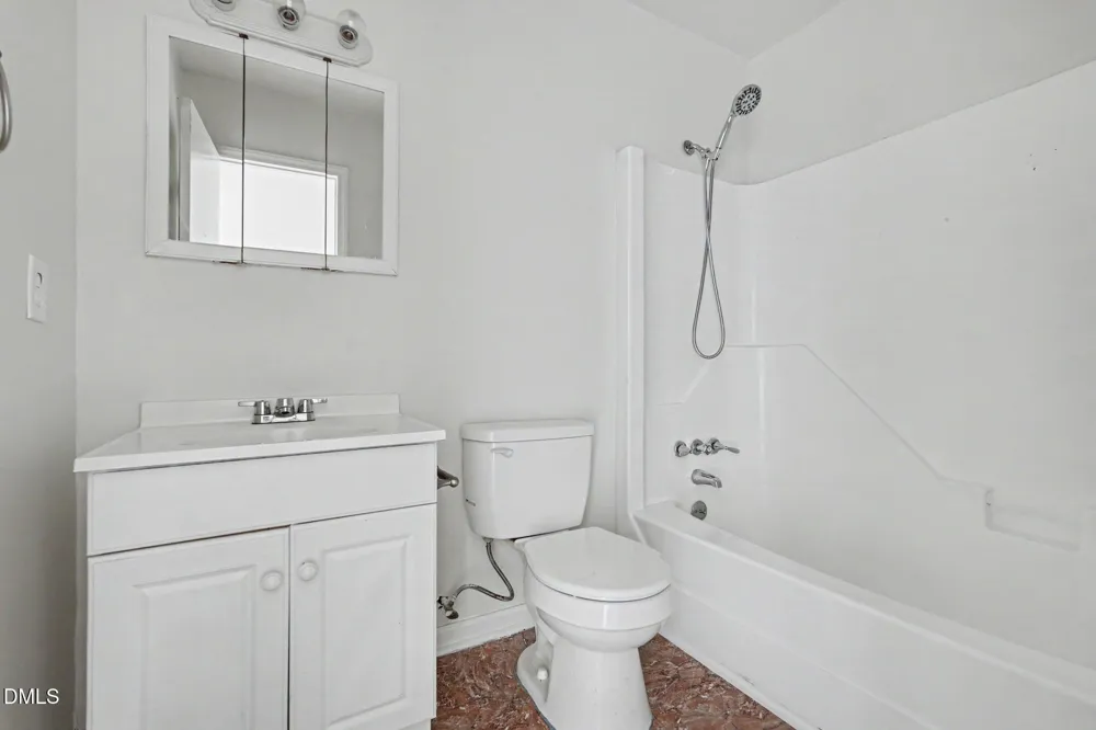 111 Fox Drive Dudley, NC 28333