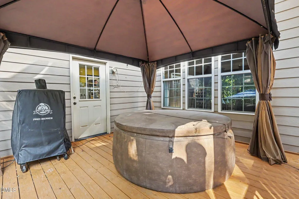 1113 Hollymont Drive Holly Springs, NC 27540