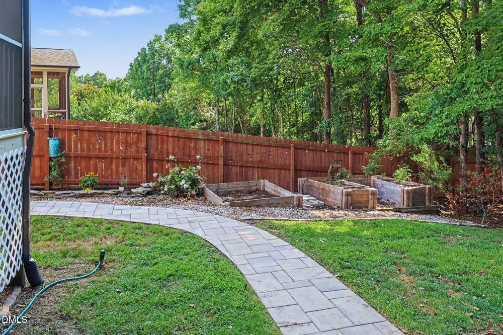 1113 Hollymont Drive Holly Springs, NC 27540
