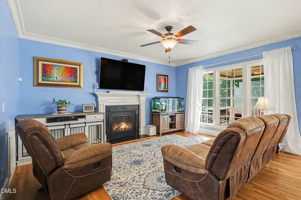 1113 Hollymont Drive Holly Springs, NC 27540