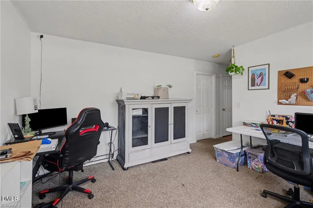 3904 Riverdale Road Greensboro, NC 27406